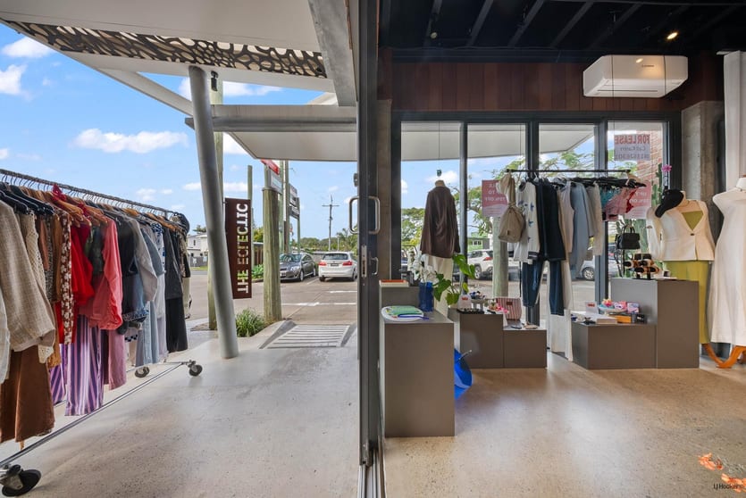 Click to view all images 3B/27-31 Currumbin Creek Road Currumbin Waters QLD 4223 - Image 2