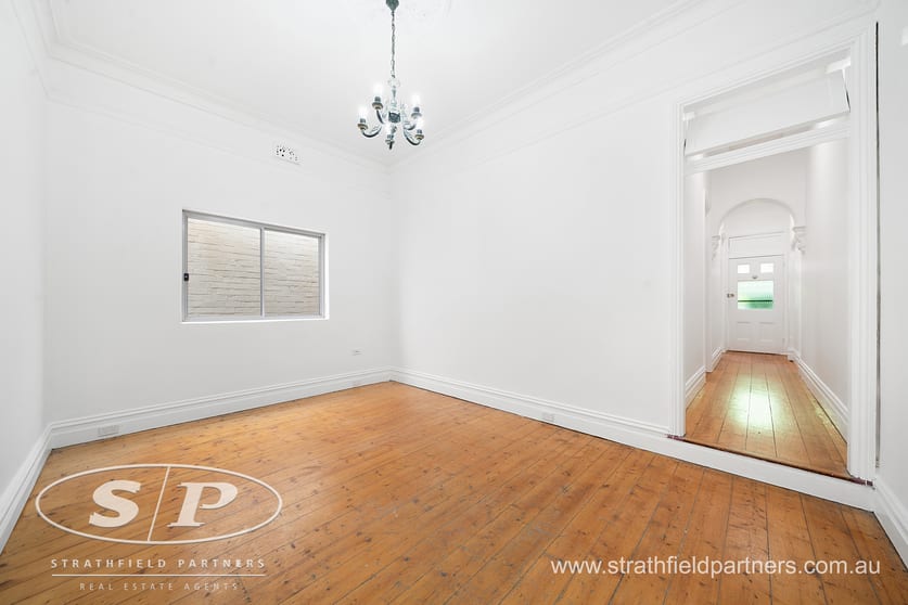 Click to view all images 325 Illawarra Road Marrickville NSW 2204 - Image 2