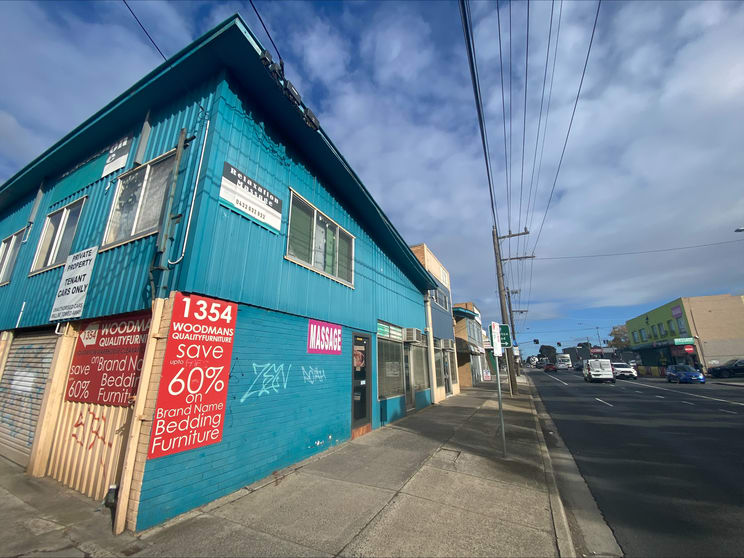 Click to view all images 1352 Centre Road Clayton South VIC 3169 - Image 3