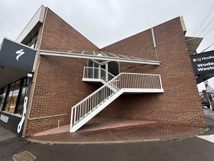 Click to view all images 5-7 Townshend St Phillip ACT 2606 - Image 2