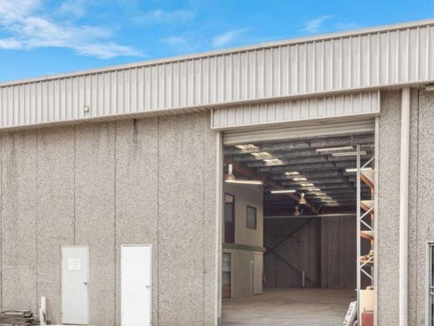 Click to view all images Unit 2/21-23 Elizabeth Street Campsie NSW 2194 - Image 1