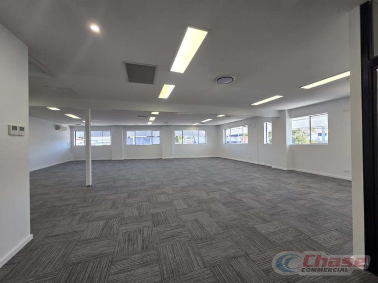 Click to view all images 5/494 Ipswich Road Annerley QLD 4103 - Image 3