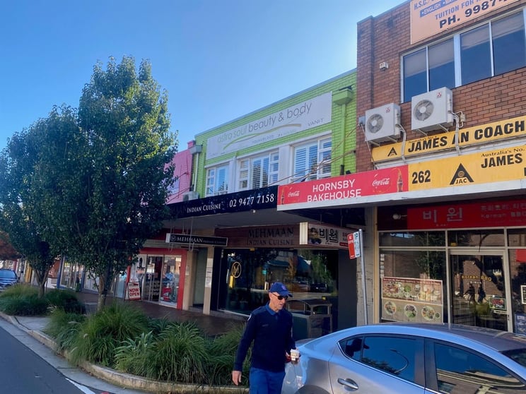 Click to view all images 1/264 Peats Ferry Rd Hornsby NSW 2077 - Image 1