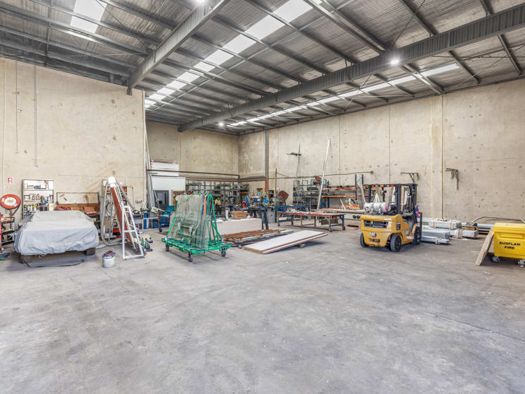 Click to view all images 16/38-44 Elizabeth Street Wetherill Park NSW 2164 - Image 3
