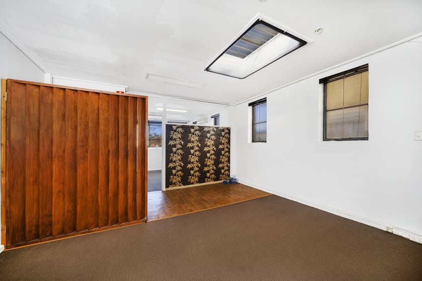 Click to view all images 319 St Georges Road Fitzroy North VIC 3068 - Image 2