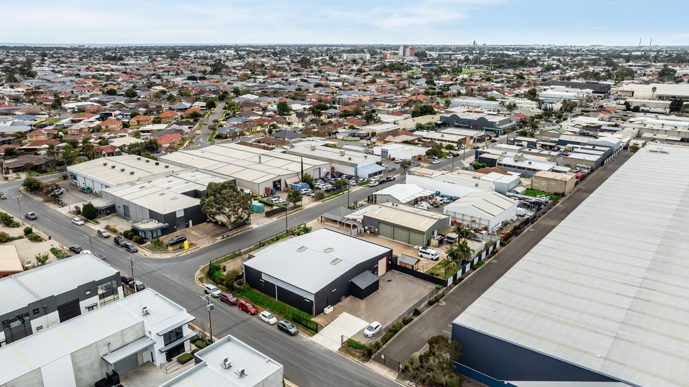 Click to view all images 55 Wodonga Street Beverley SA 5009 - Image 3