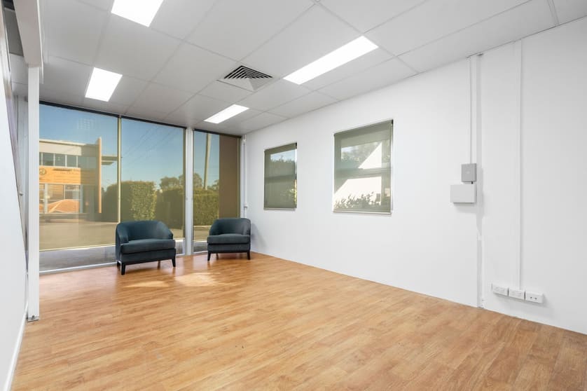 Click to view all images 7/349 Macdonnell Road Clontarf QLD 4019 - Image 3