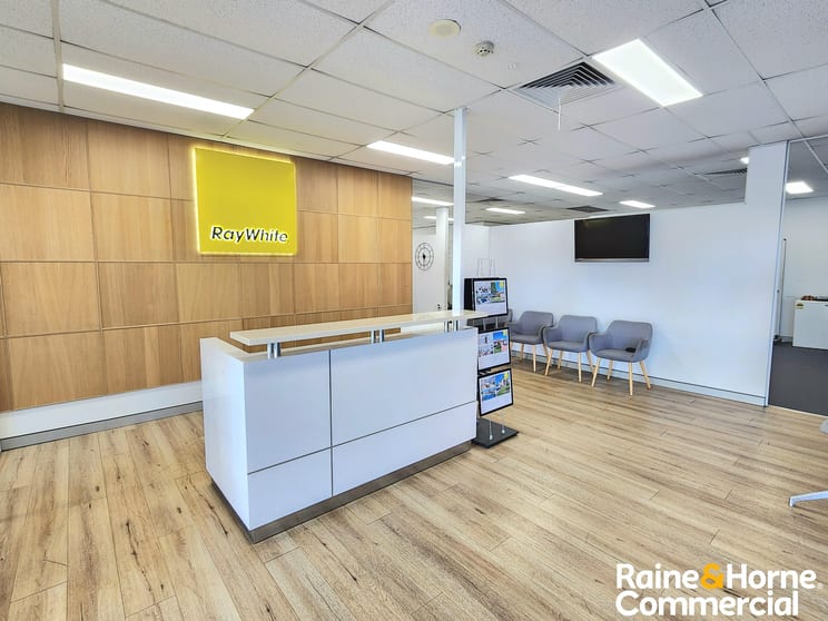 Click to view all images 1/311 High Street Penrith NSW 2750 - Image 2