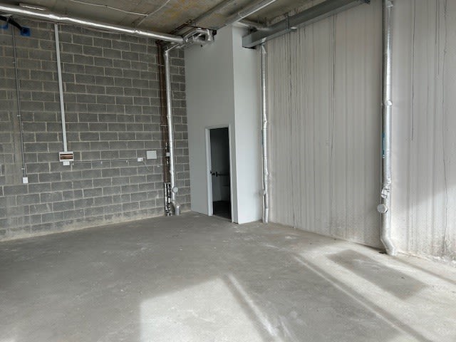 Click to view all images 1/23 Loftus Street Wollongong NSW 2500 - Image 3