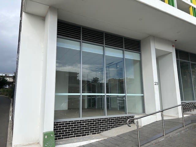 Click to view all images 2/23 Loftus Street Wollongong NSW 2500 - Image 2