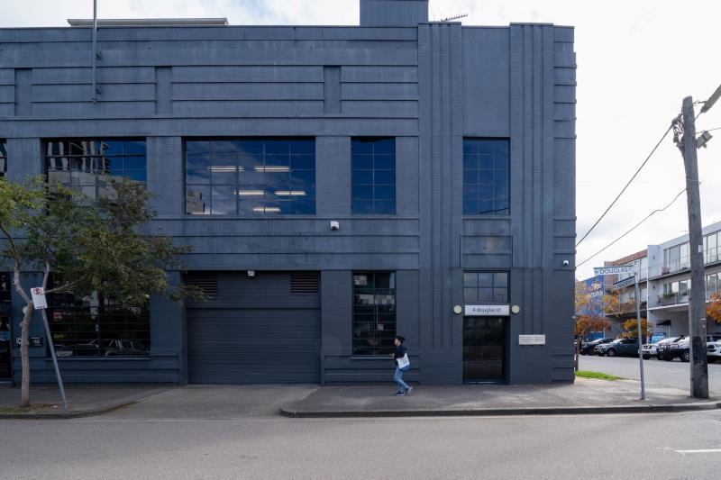 Click to view all images Suite 4/2-4 Douglas Street South Melbourne VIC 3205 - Image 3