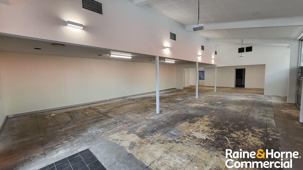 Click to view all images 227 Stafford Road Stafford QLD 4053 - Image 3