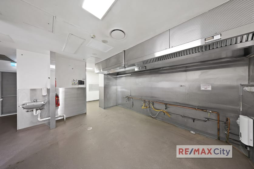 2/31 Musk Avenue Kelvin Grove QLD 4059 - Image 2