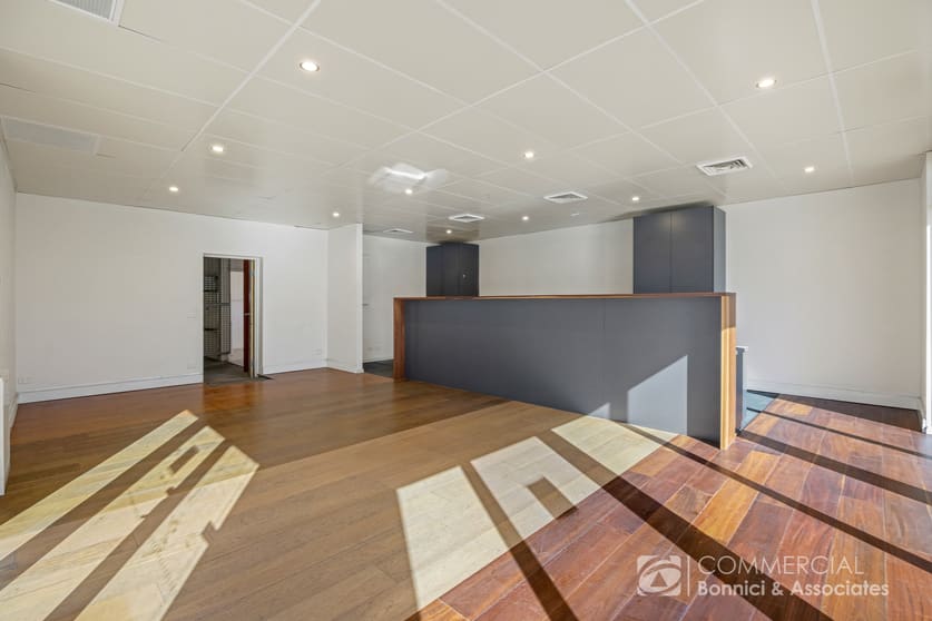 Click to view all images 1/4 Kane Road Wodonga VIC 3690 - Image 2