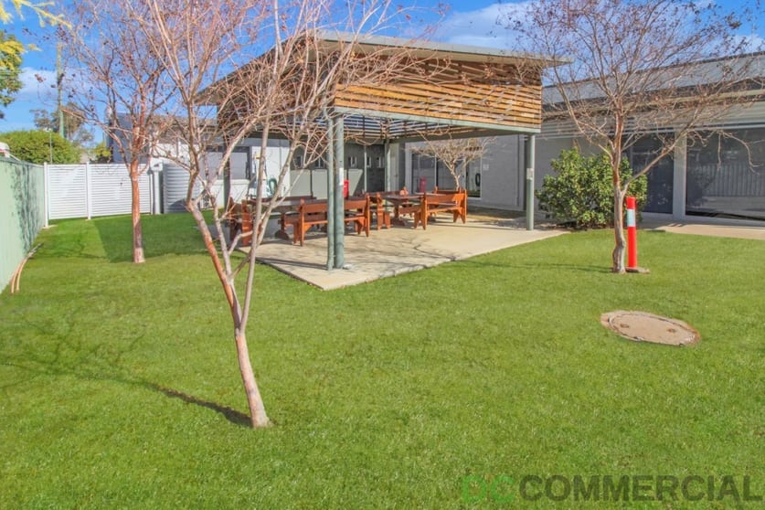 Click to view all images 3/105 Murilla Street Miles QLD 4415 - Image 3