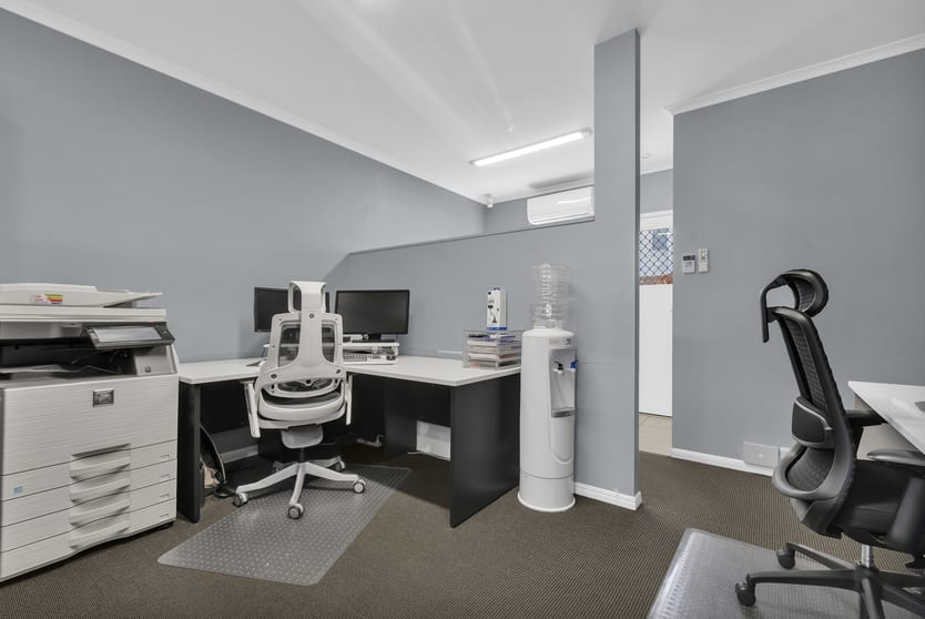 Click to view all images Suite 2/6 Mary Street Noosaville QLD 4566 - Image 3