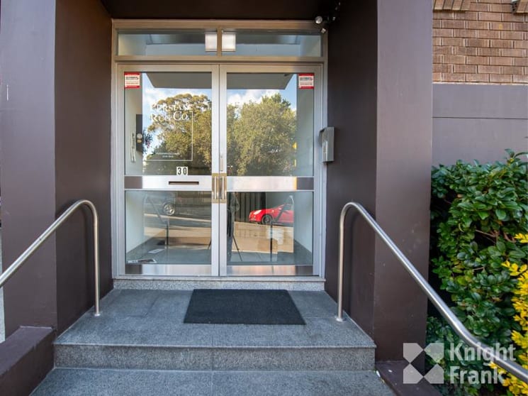 Click to view all images 30 Gordon Street Rozelle NSW 2039 - Image 2