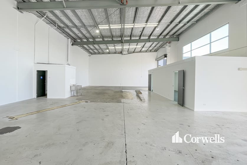 Click to view all images 28 Expo Court Ashmore QLD 4214 - Image 3