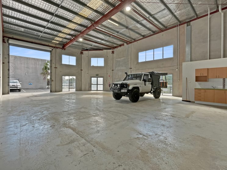 Click to view all images 1/39 Link Crescent Coolum Beach QLD 4573 - Image 3