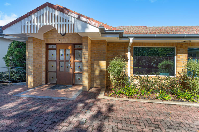 Click to view all images Suite 1/78 Margaret Street East Toowoomba QLD 4350 - Image 1