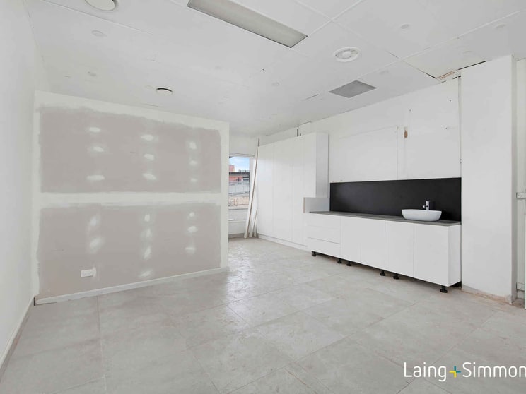 Click to view all images 12/254 Pitt Street Merrylands NSW 2160 - Image 3