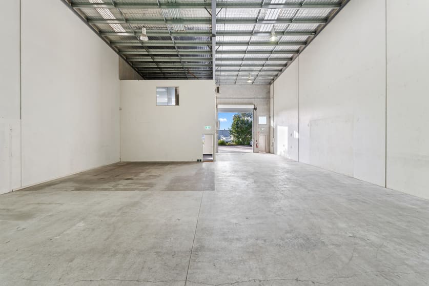 Click to view all images 2/8 Bult Drive Brendale QLD 4500 - Image 2