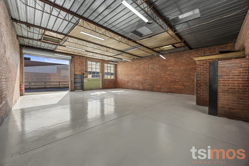 Click to view all images 3/309 Boundary Road Mordialloc VIC 3195 - Image 2