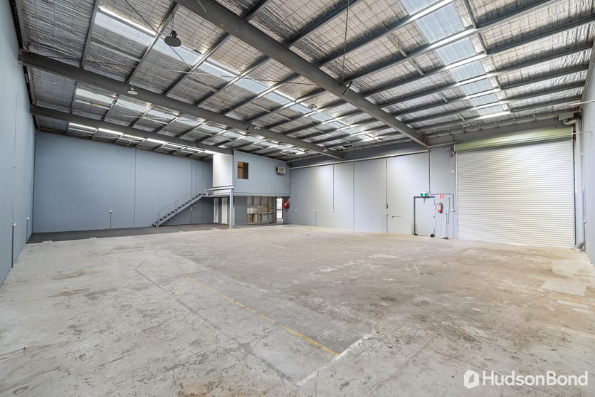 Click to view all images 4/13 Gatwick Road Bayswater North VIC 3153 - Image 2