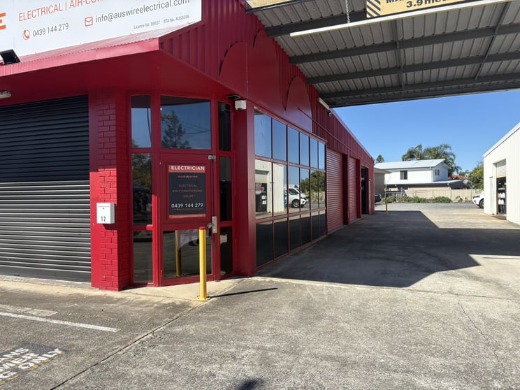 Click to view all images 1/12 Dixon Street Strathpine QLD 4500 - Image 2