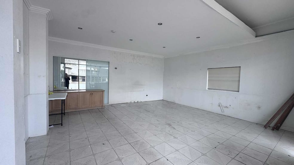 Click to view all images 12 West St Canley Vale NSW 2166 - Image 3