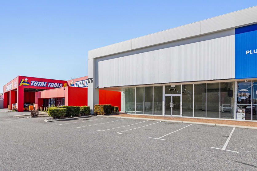 1/176-178 Bannister Road Canning Vale WA 6155 - Image 2