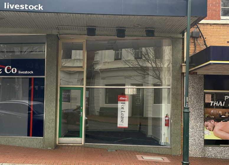 Click to view all images 87 Thompson Street Hamilton VIC 3300 - Image 1