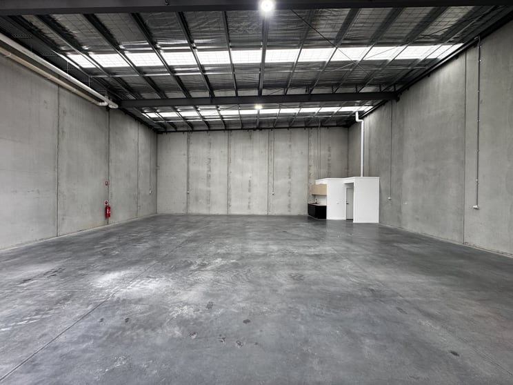 Click to view all images 26 Kiel Close Kilsyth VIC 3137 - Image 2