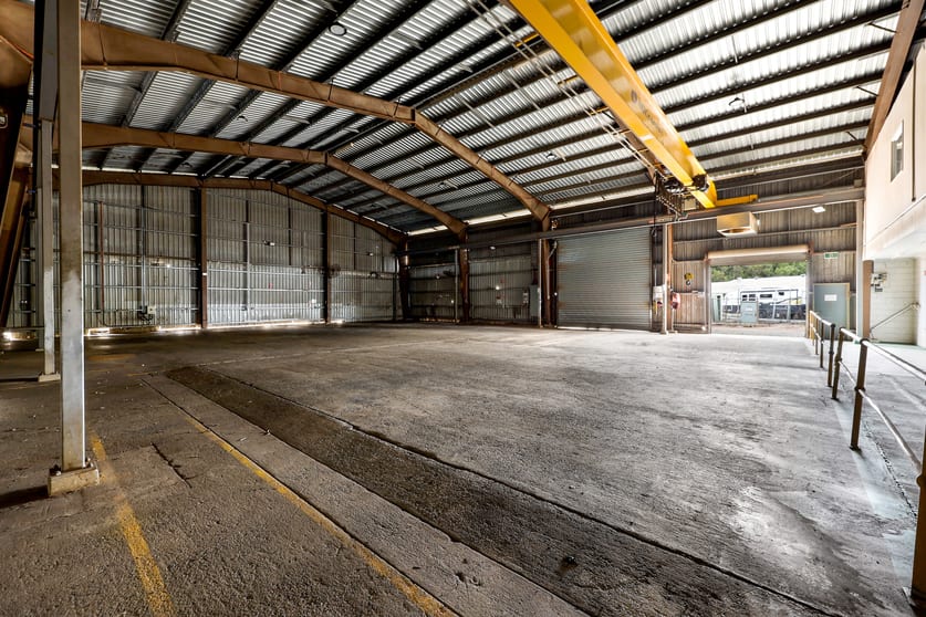Click to view all images Front Shed/24 David Muir Slade Point QLD 4740 - Image 2