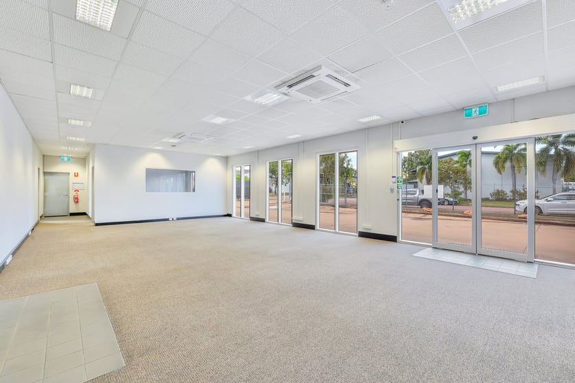 Click to view all images 2/57 Raphael Road Winnellie NT 0820 - Image 3