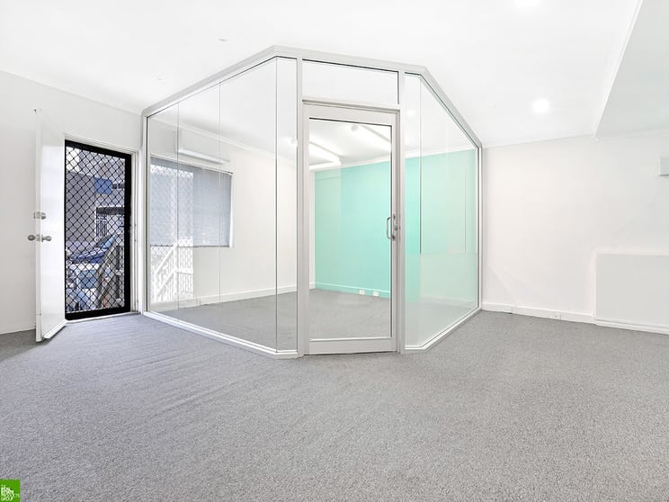 Click to view all images 5/88 Kembla Street Wollongong NSW 2500 - Image 1