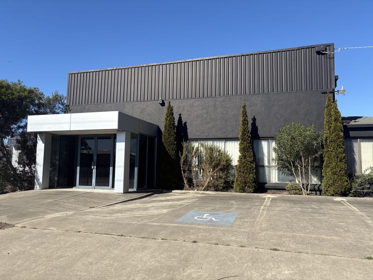 Click to view all images 14 Swan Rd Morwell VIC 3840 - Image 1