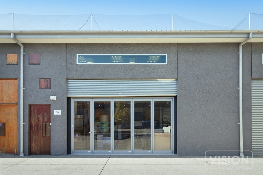 Click to view all images 8/3 Rocklea Drive Port Melbourne VIC 3207 - Image 1