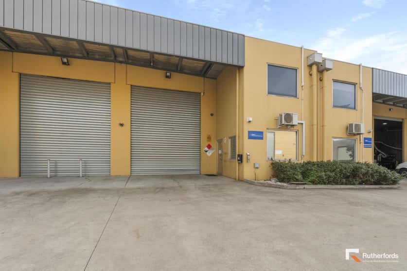 Click to view all images 11 & 12/46-50 Buchanan Road Brooklyn VIC 3012 - Image 2