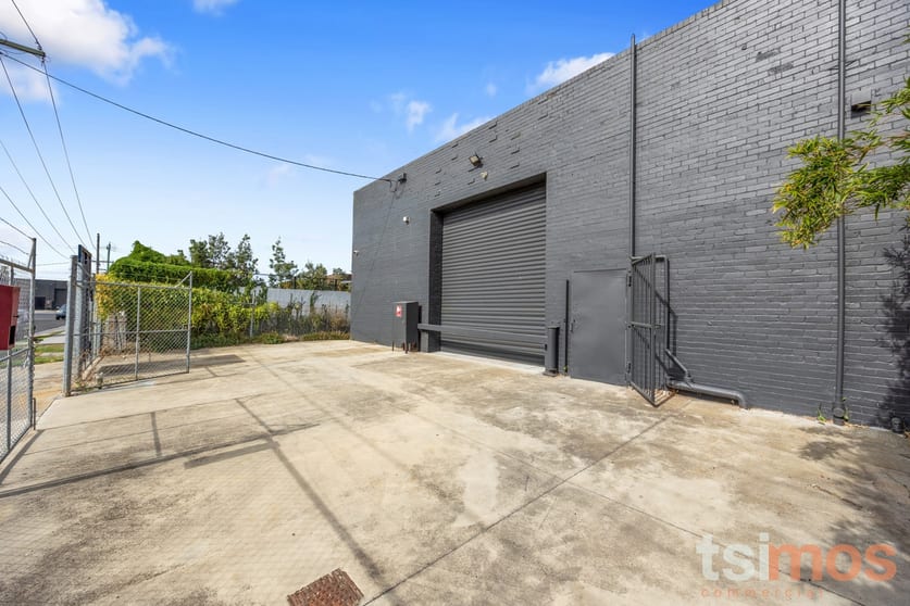 Click to view all images 18 Kareela Street Mordialloc VIC 3195 - Image 3