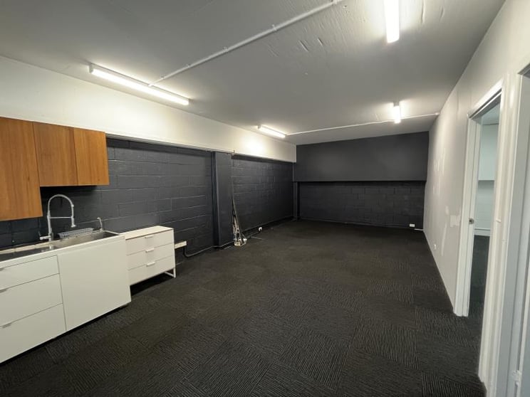 Click to view all images Cromer NSW 2099 - Image 3