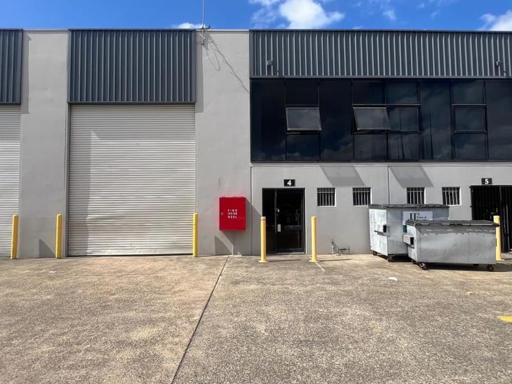 Click to view all images Unit 4/340 Hoxton Park Road Prestons NSW 2170 - Image 1