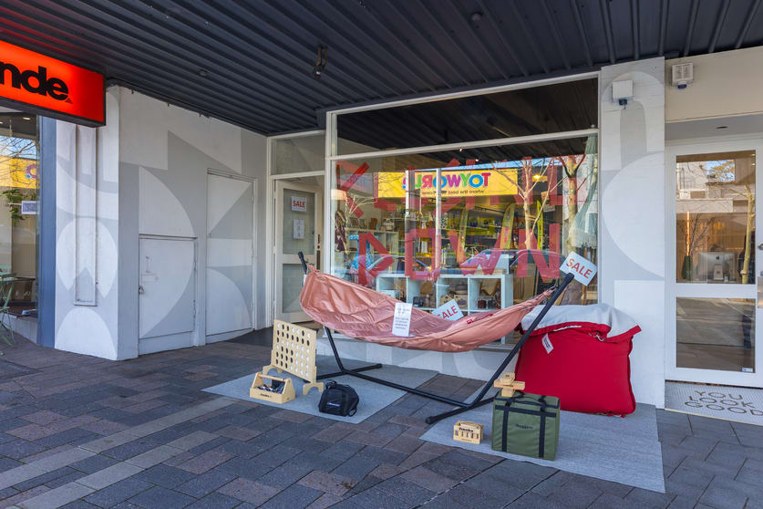 Shop 1/58-62 Bay View Terrace Claremont WA 6010 - Image 2