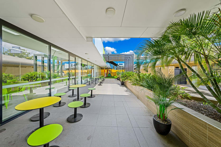 Click to view all images 3765 Pacific Highway Slacks Creek QLD 4127 - Image 3