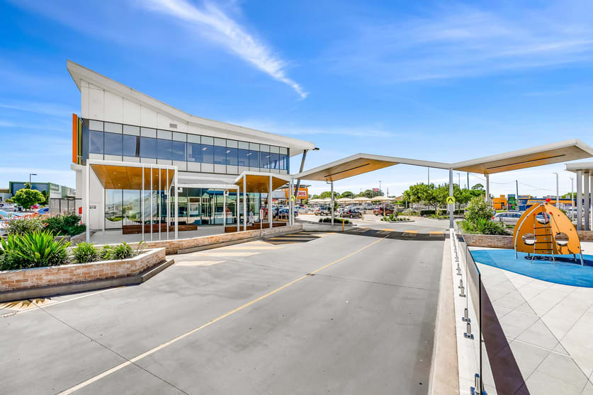 Click to view all images WILSONTON SHOPPING C 407 Bridge Street Wilsonton QLD 4350 - Image 2