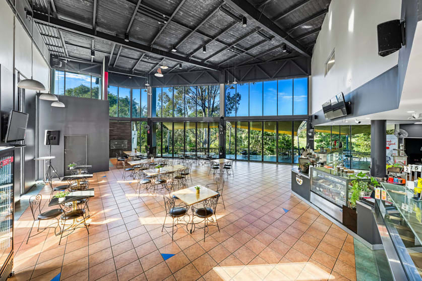 Click to view all images 6 Borthwick Avenue Murarrie QLD 4172 - Image 2