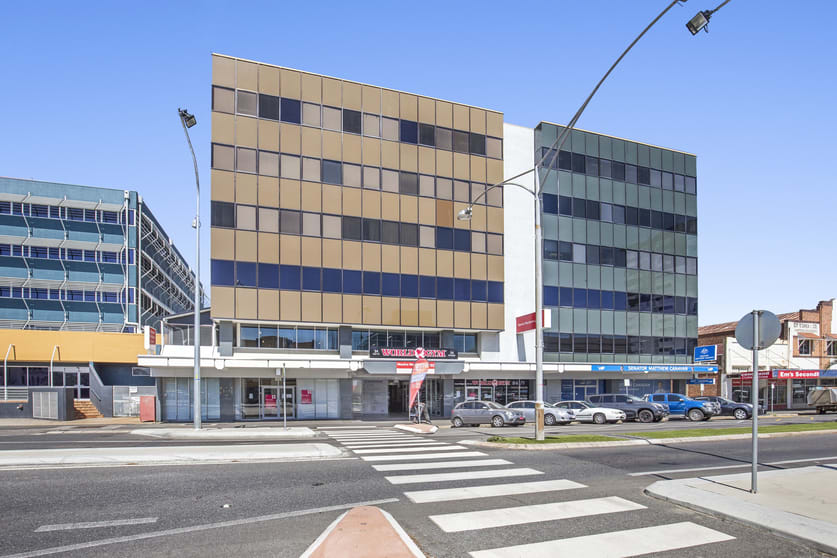Click to view all images Level 6 Suite A/6A/34 East Street Rockhampton City QLD 4700 - Image 1