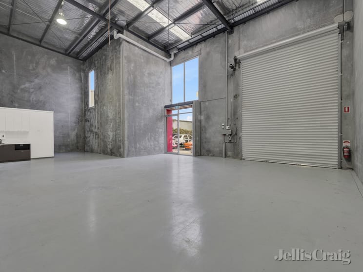 Click to view all images 12 Prime Street Thomastown VIC 3074 - Image 2