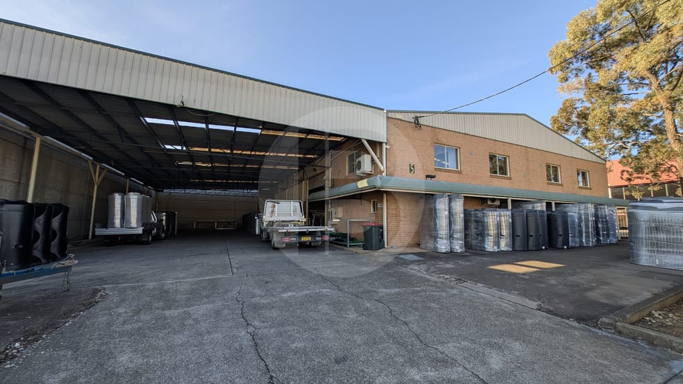 Click to view all images 5 CHICAGO AVENUE Blacktown NSW 2148 - Image 1