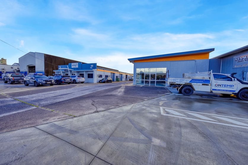 Click to view all images 60-62 Fearnley Street Portsmith QLD 4870 - Image 4